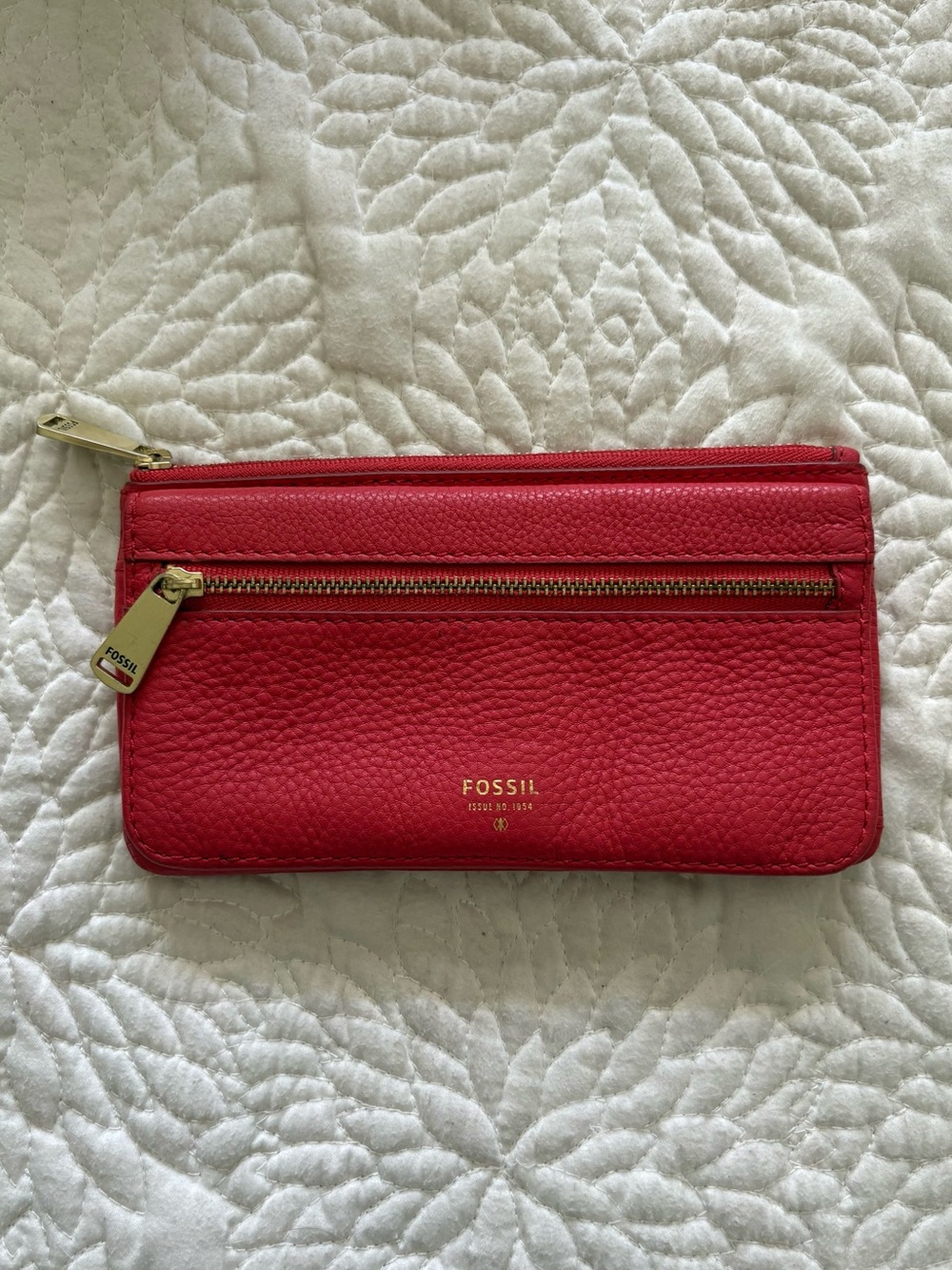Fossil Red Pebbled Leather Zip Wallet with Gold Hardware